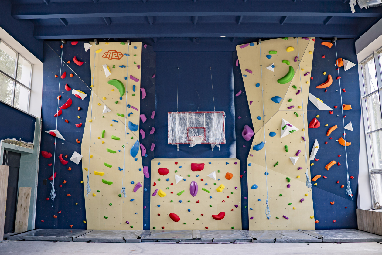 Скалодром Aztec для МБОУ «СОШ №29» 