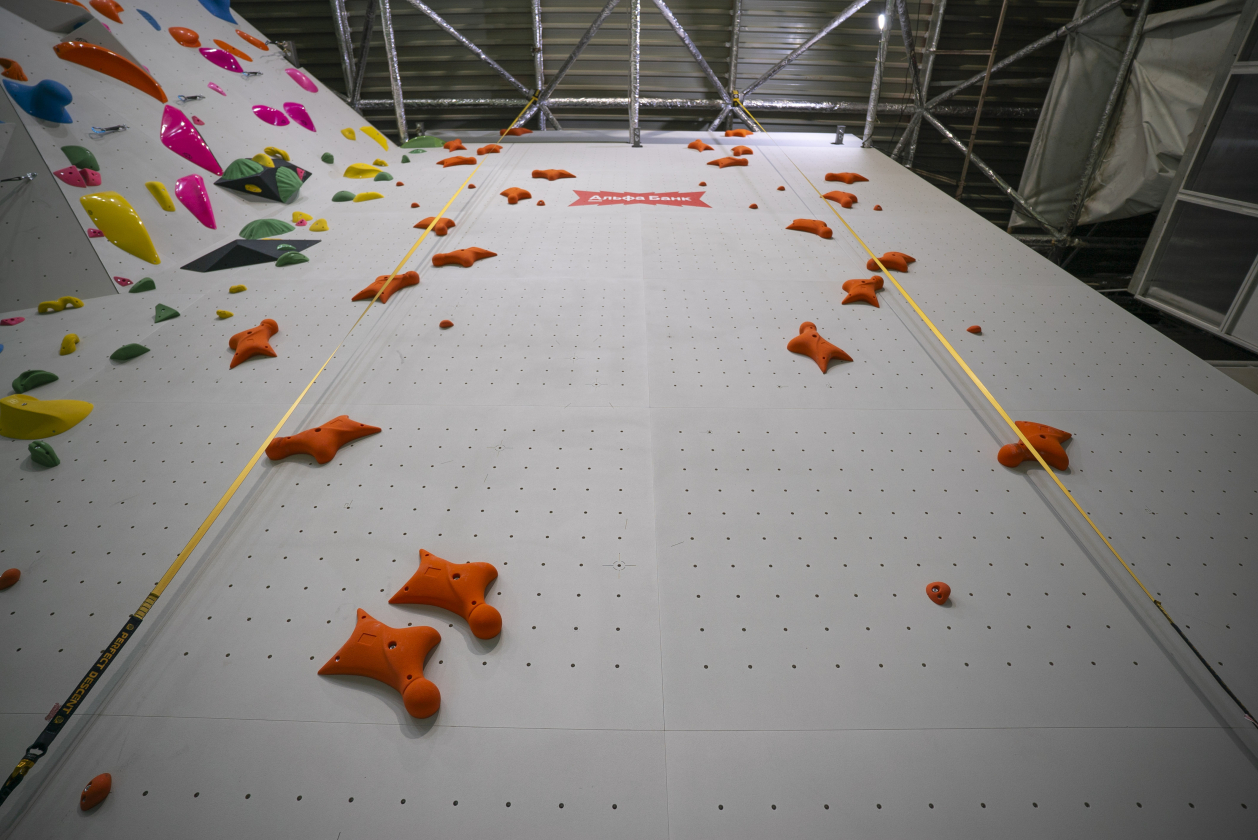 Скалодром Aztec для МБОУ ДО СШ “Виктория”
